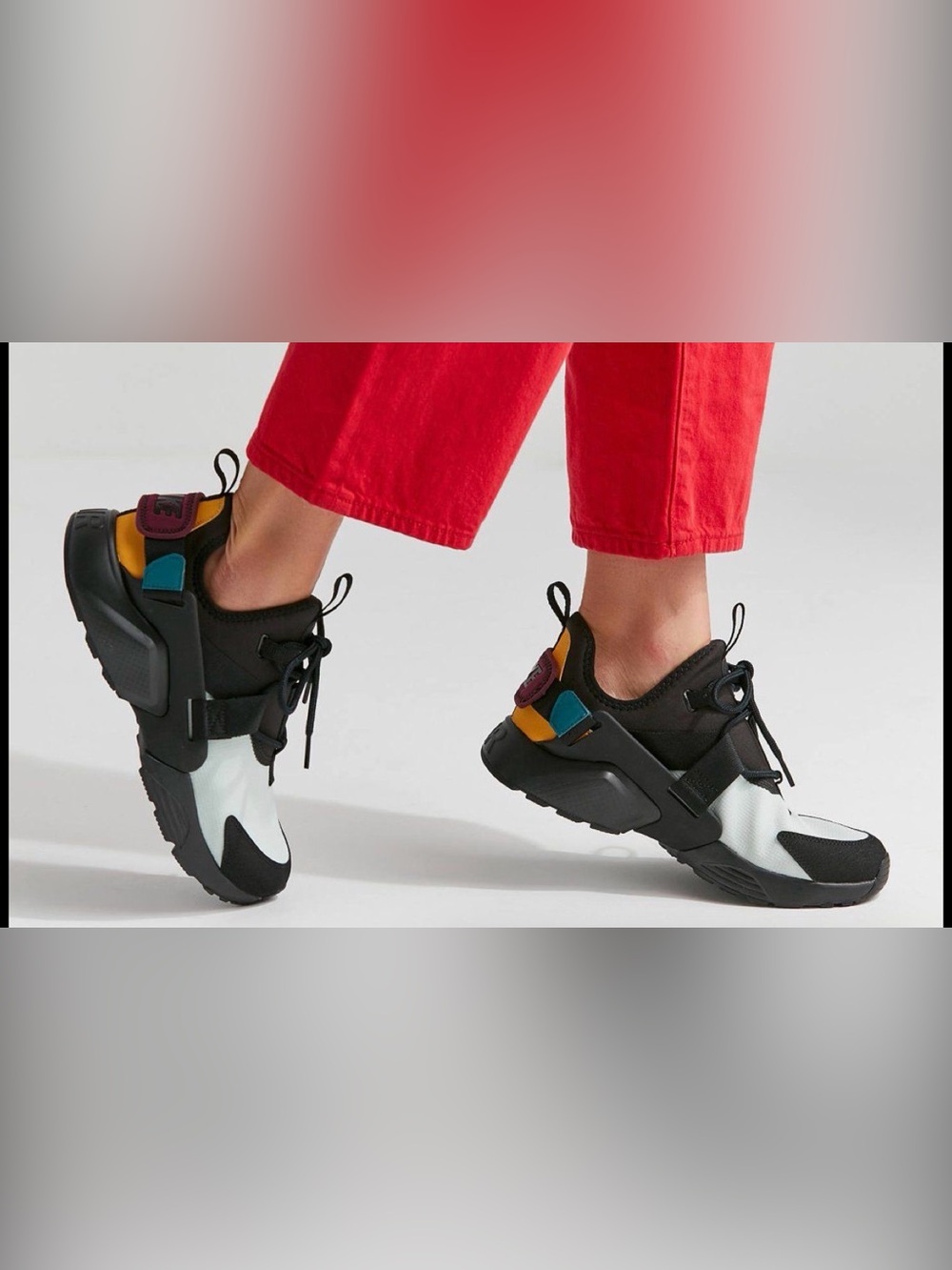 Nike Women's Air Huarache City Low sneakers